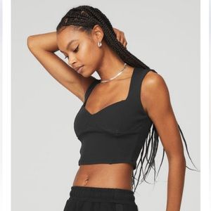 Alo Ribbed Sweetheart Short Sleeve Black Tank